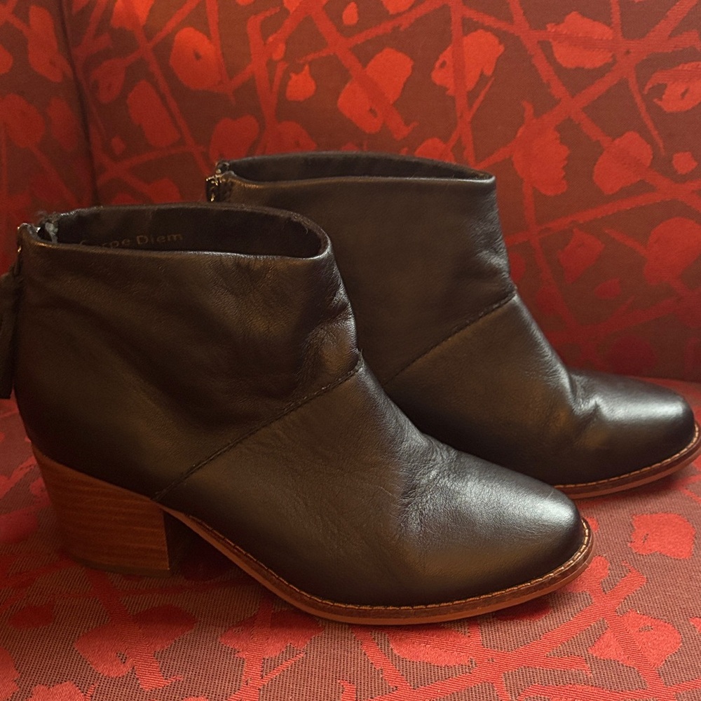 Toms Black Leather Ankle Booties